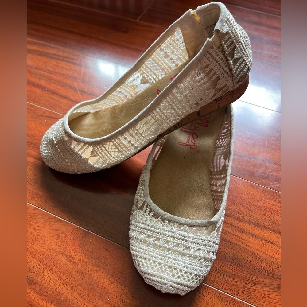 Jelly Pop Mermaid Off White Crochet Ballet Flat Size 8